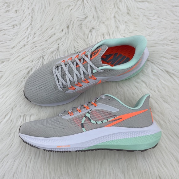 Nike Shoes - Women's Nike Pegasus 39 Premium Running Sneakers